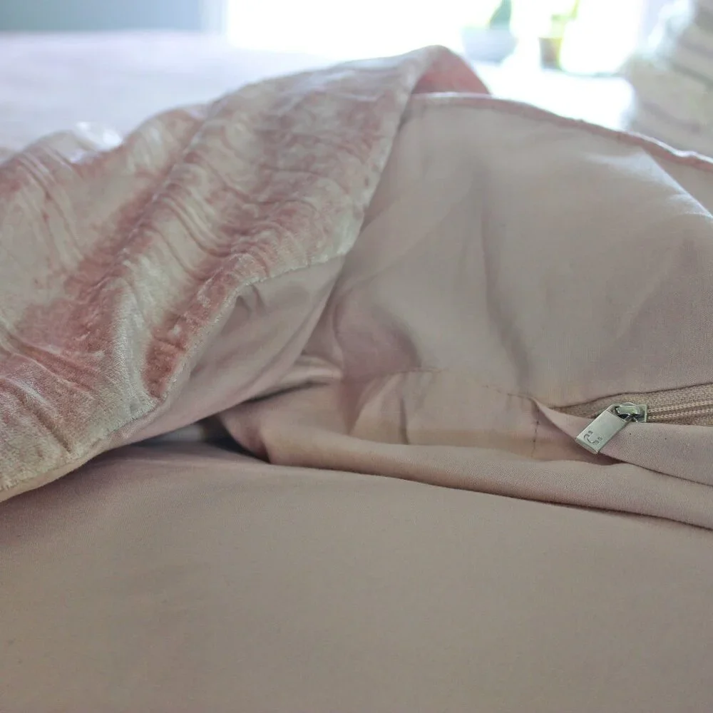 pink velvet duvet cover (full/queen)